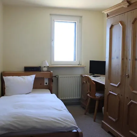 Berggasthof Hoherodskopf شوتن