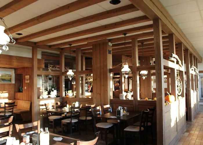 Berggasthof Hoherodskopf Szálloda Schotten